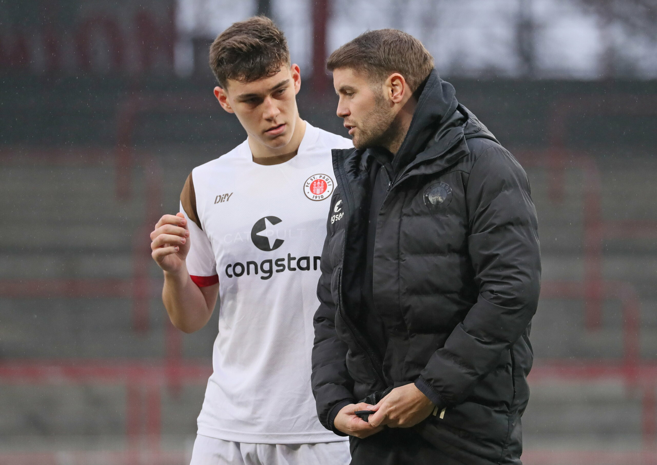 image.title Cheftrainer mit : Darum vertraut der FC St. Pauli Fabian  image