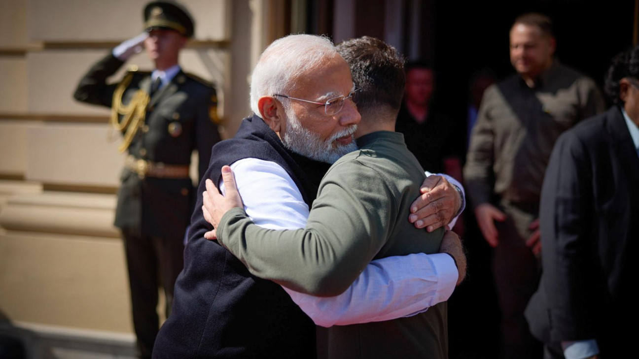 image.title Narendra Modi besucht Kiew – und umarmt Wolodymyr Selenskyj  STERN.de image