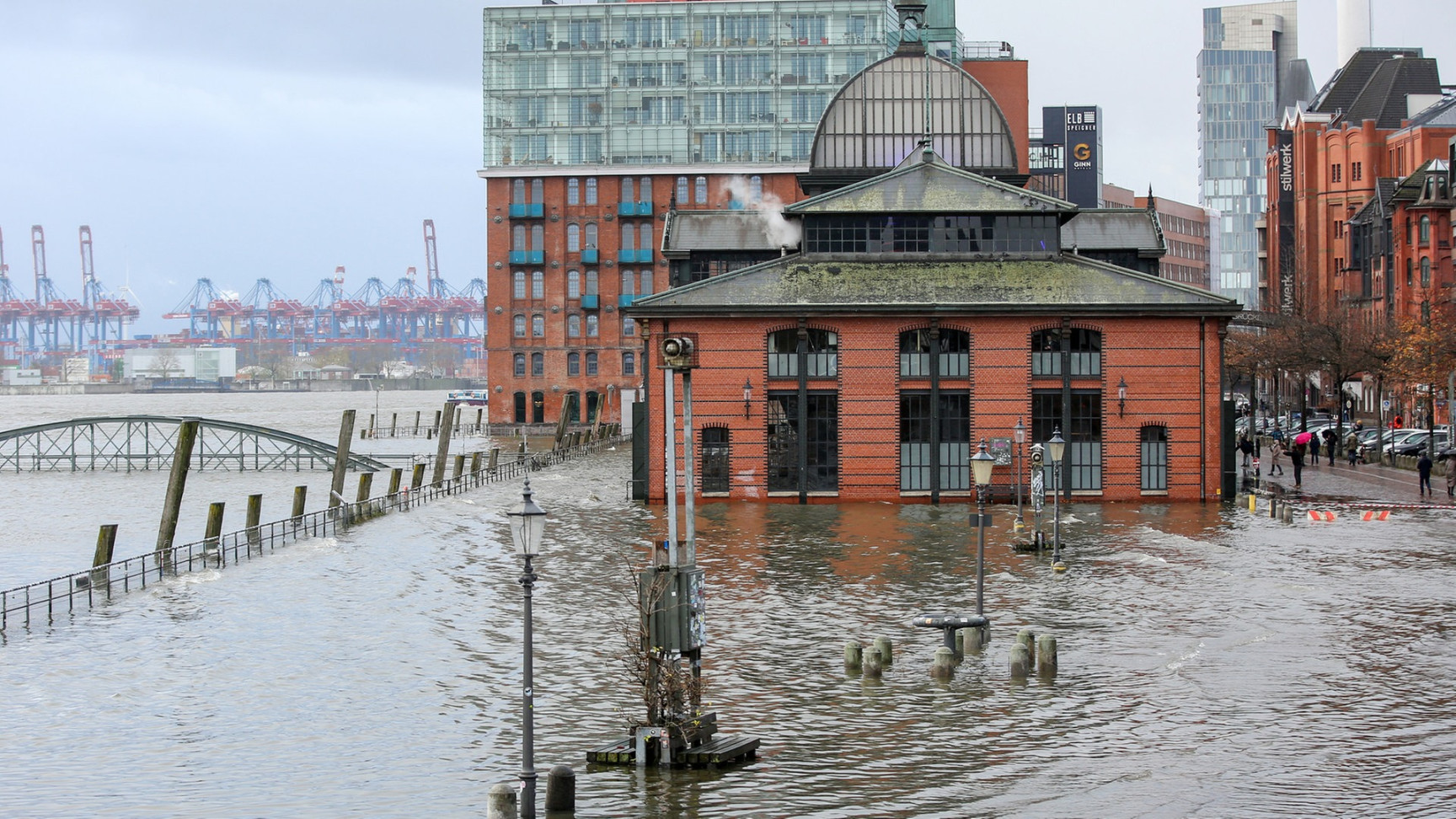 Entspannte Sturmflutwarnung Für Hamburg Heute